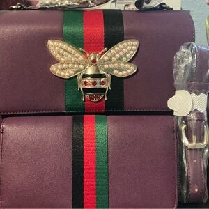Chic Purple Crossbody Bag with Bee Accent and Matching Wallet